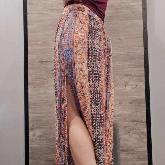 ⭐2/$15 Boho printed orange maxi skirt - Picture 2 of 4